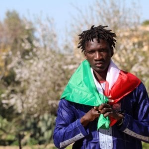Migranti, quando nell'Italia dei "porti chiusi" si scopre un Paese diverso capace di accogliere e integrare